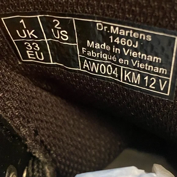 ❌SOLD❌DR. MARTENS JUNIOR 1460 REPTILE EMBOSS LACE UP BOOTS - Picture 6 of 7